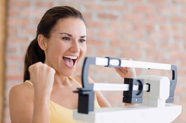 Keputusan penurunan berat badan yang dicapai akan diperbaiki jika anda mengawal pemakanan