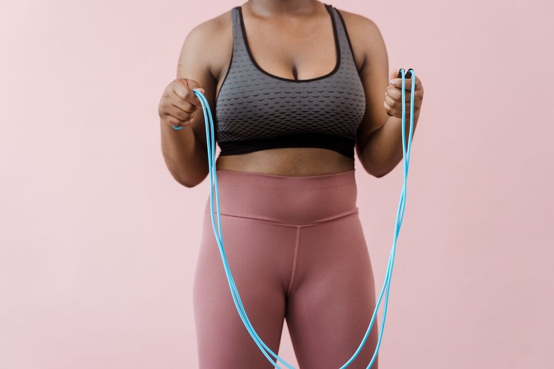 Lompat tali ialah senaman kardio yang membolehkan anda menurunkan berat badan di kawasan perut